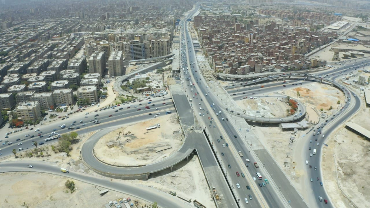 وزير النقل يتابع تطوير الطريق الدائرى
