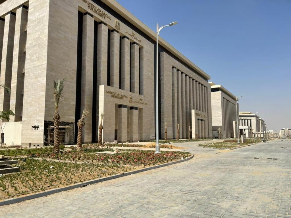 مسؤولو الإسكان فى العاصمة الإدارية