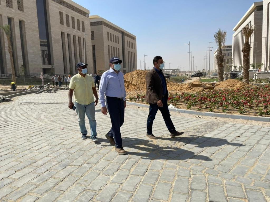 مسؤولو الإسكان فى العاصمة الإدارية