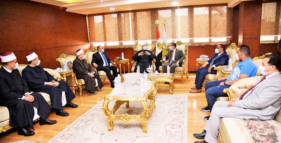 محافظ الغربية يستقبل وزير الأوقاف