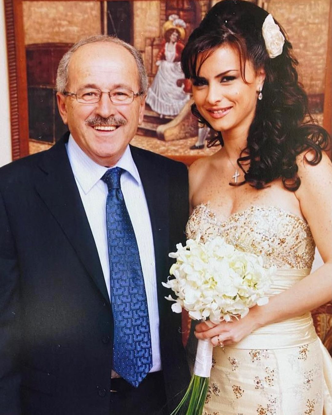 الفنانة نور