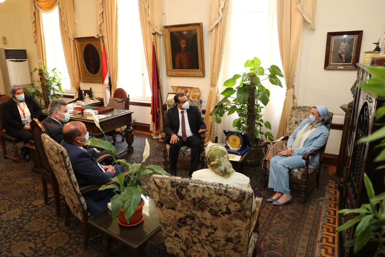 وزيرة البيئة