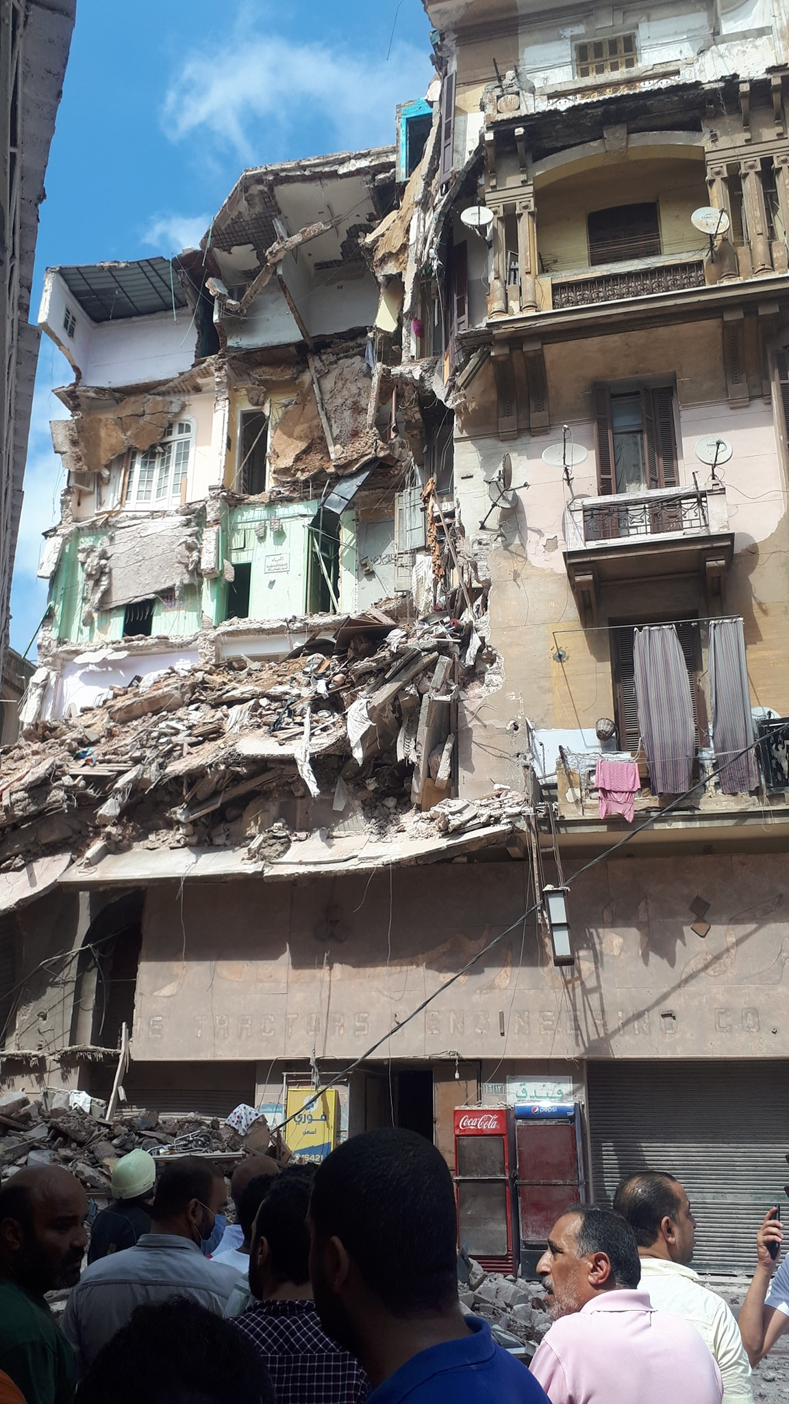 انهيار عقار فى الإسكندرية