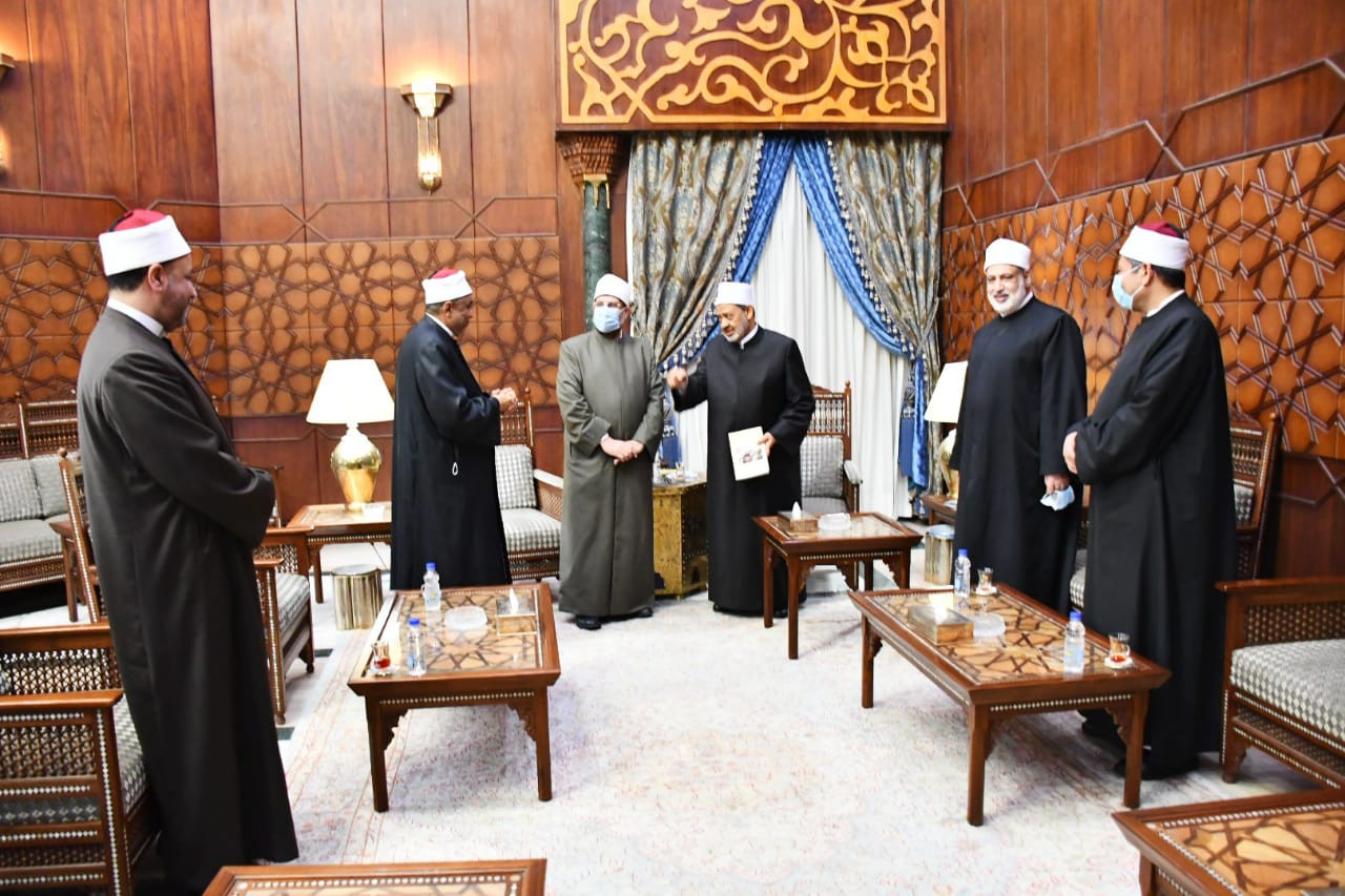 وزير الأوقاف وشيخ الأزهر