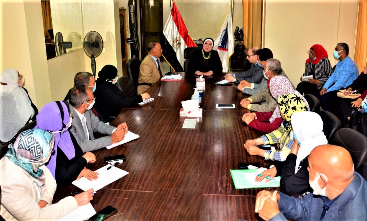 نيفين جامع