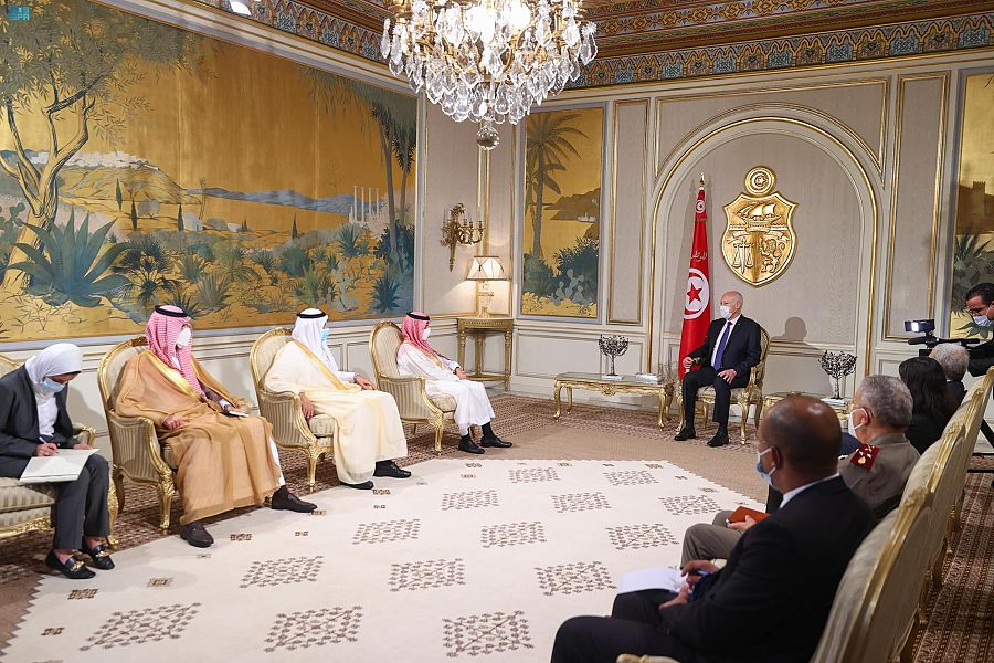 قيس سعيد والأمير فيصل بن فرحان