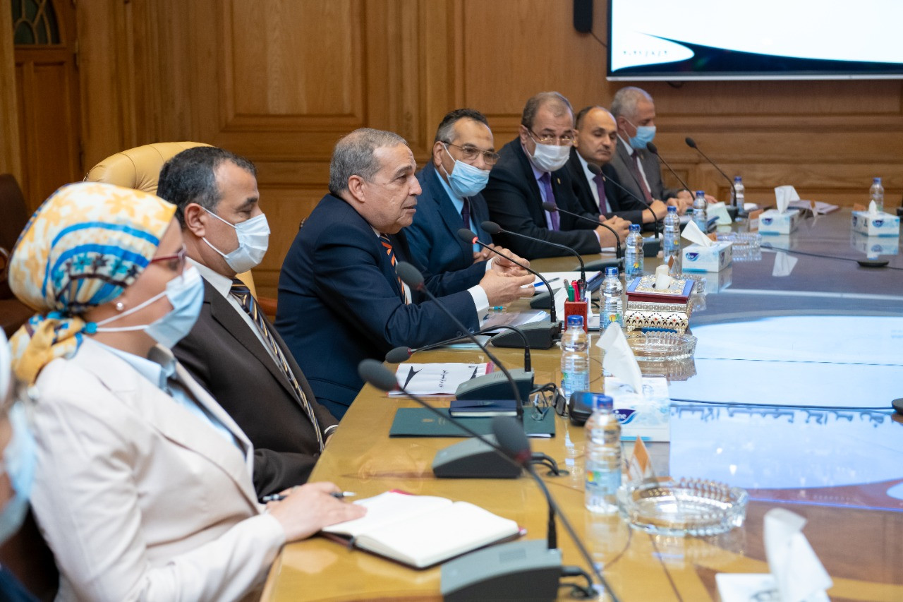 وزيرا الإنتاج الحربى و«الزراعة