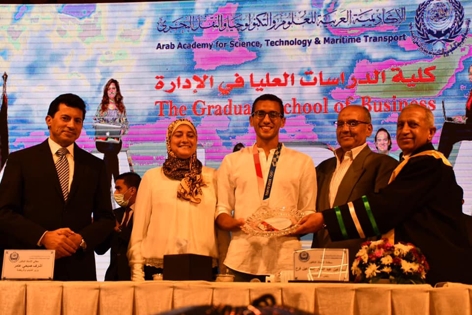 وزير الرياضة