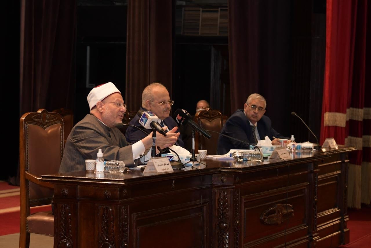 الدكتور شوقى علام مفتى الجمهورية