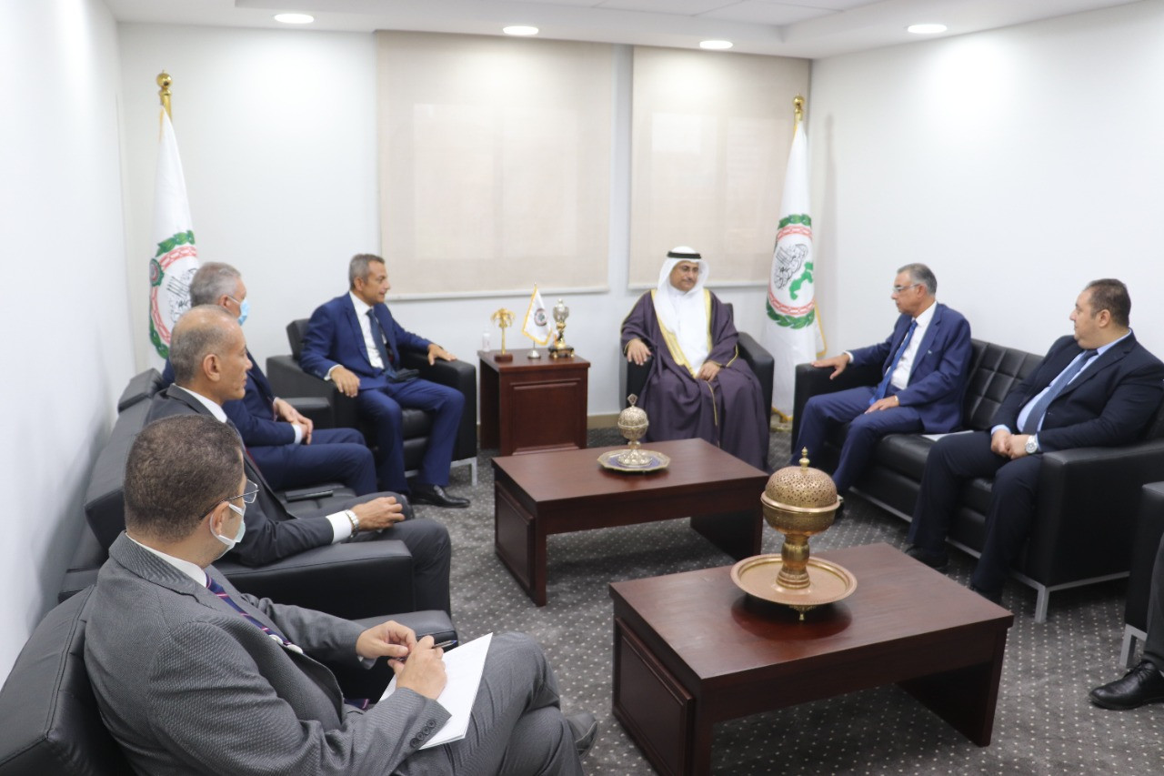 وفد وزراة الخارجية خلال اللقاء