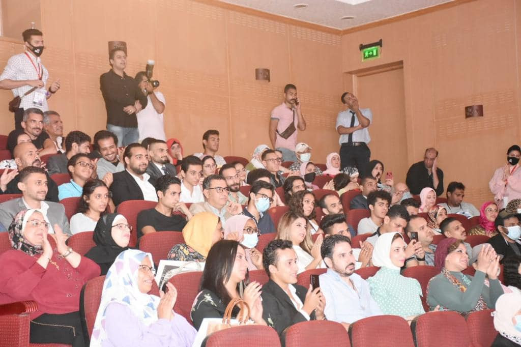 الدكتورة إيناس عبدالدايم