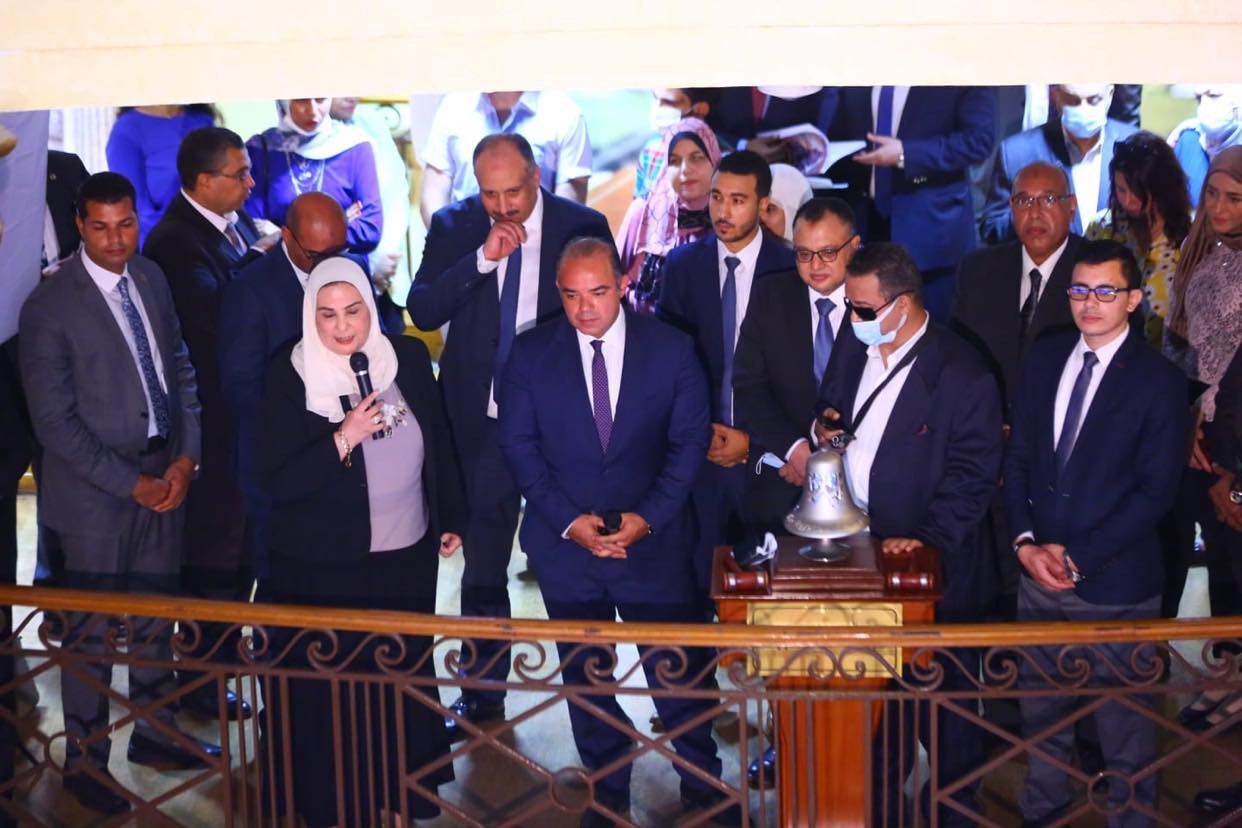 وزيرة التضامن ورئيس البورصة
