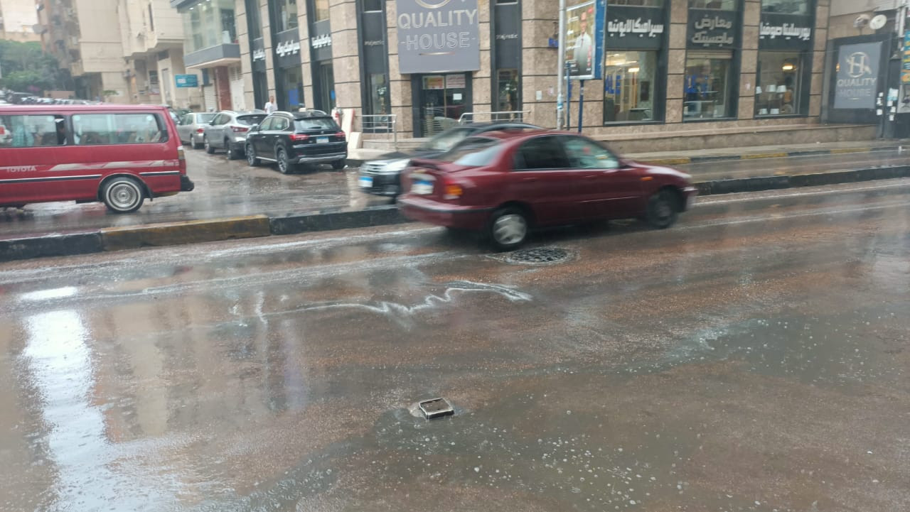 هطول أمطار على الإسكندرية