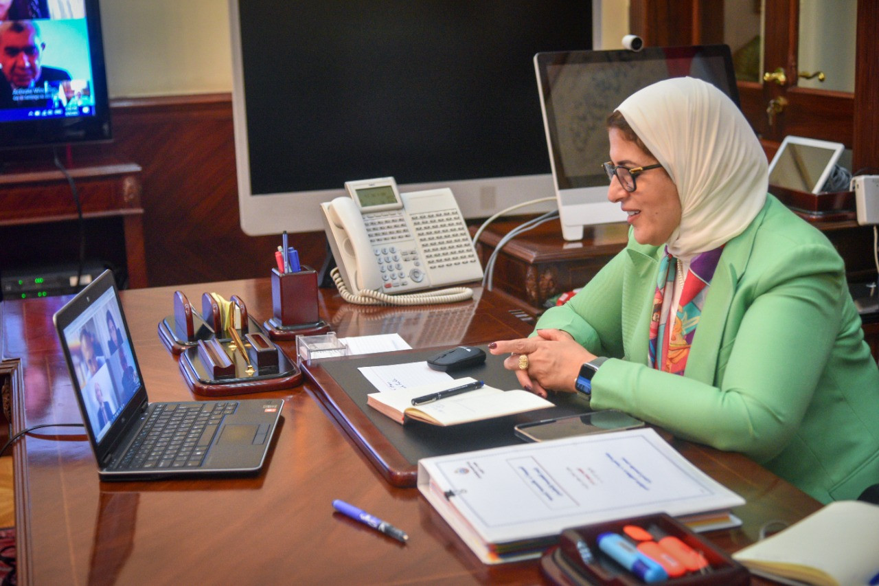 هالة زايد وزيرة الصحة