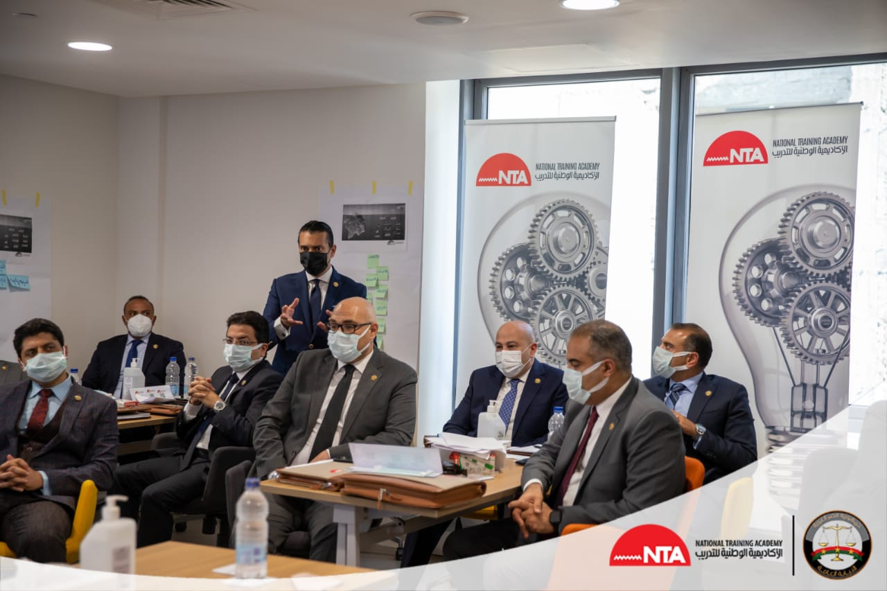 تأهيل المحامين العموم