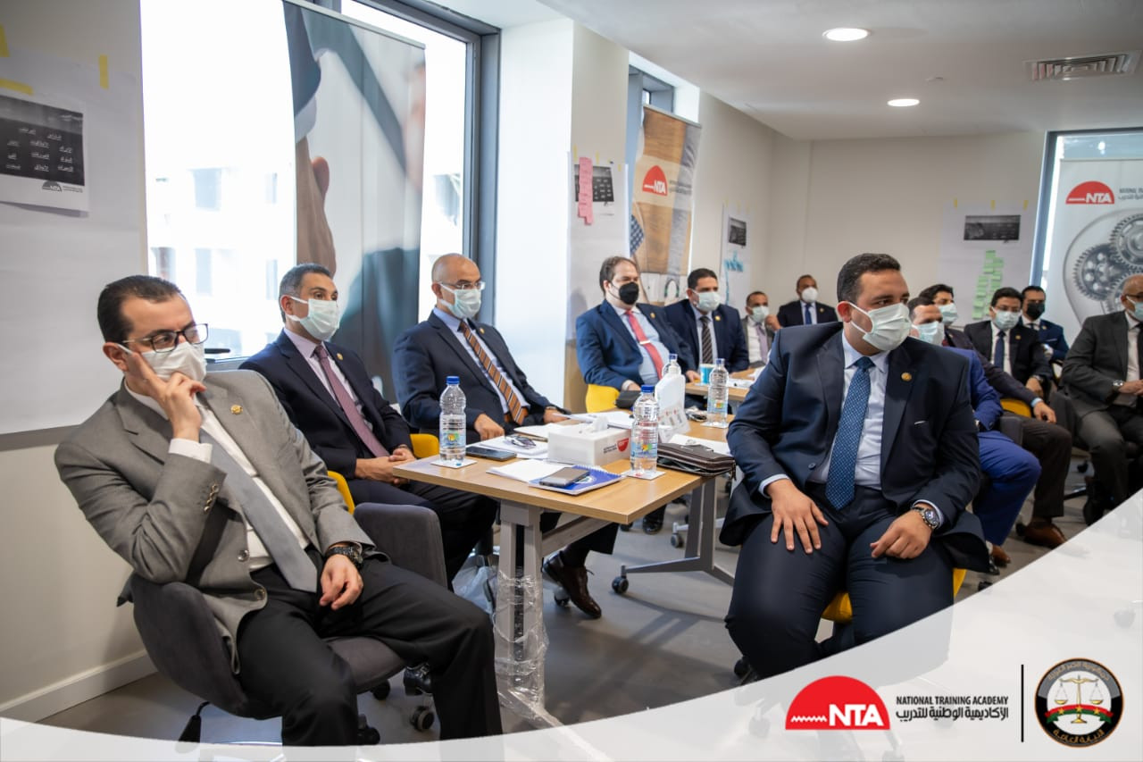 تأهيل المحامين العموم