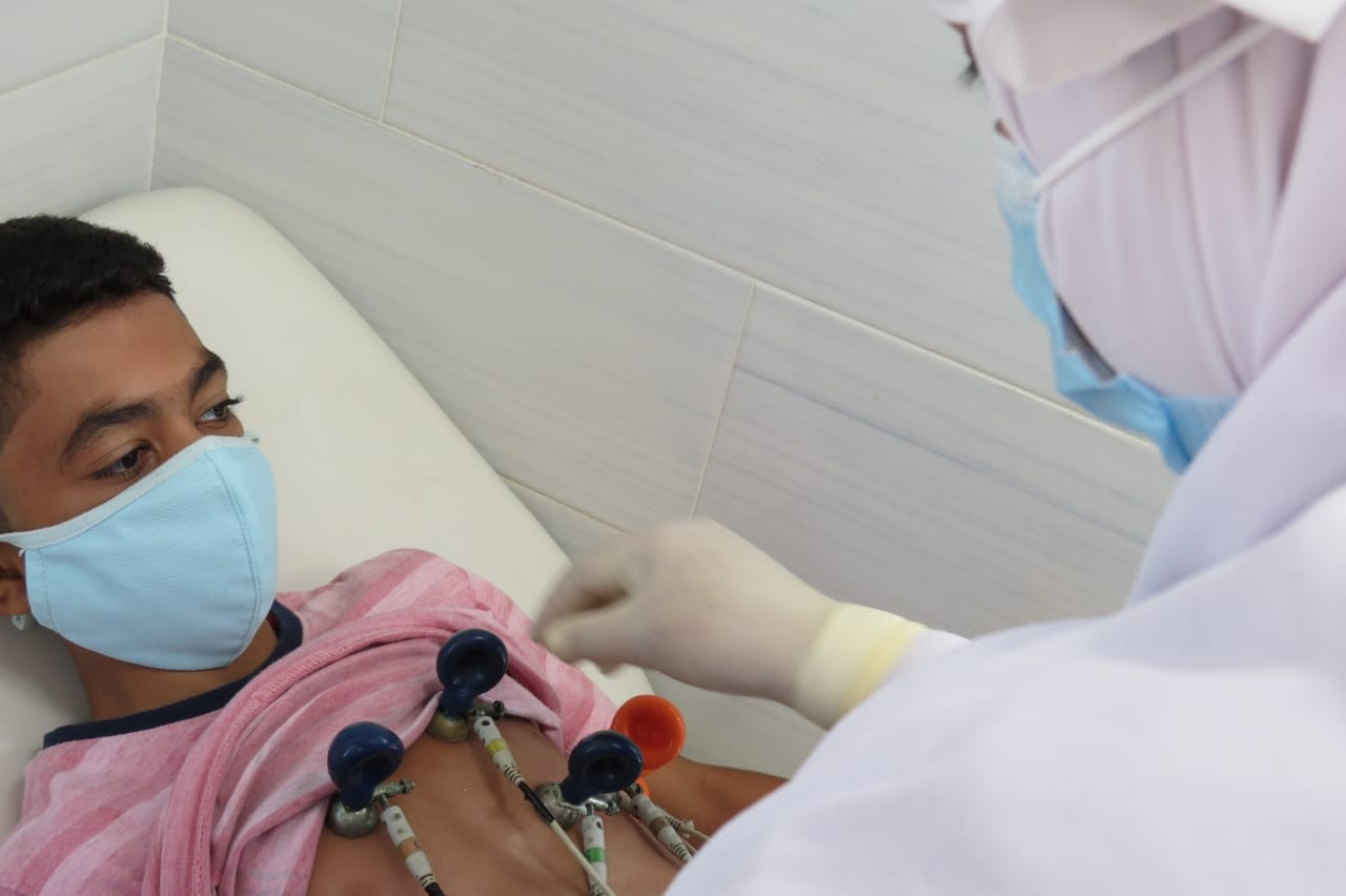 الرعاية الصحية: فحوصات طبية لطلاب المدارس الإعدادية الرياضية ببورسعيد
