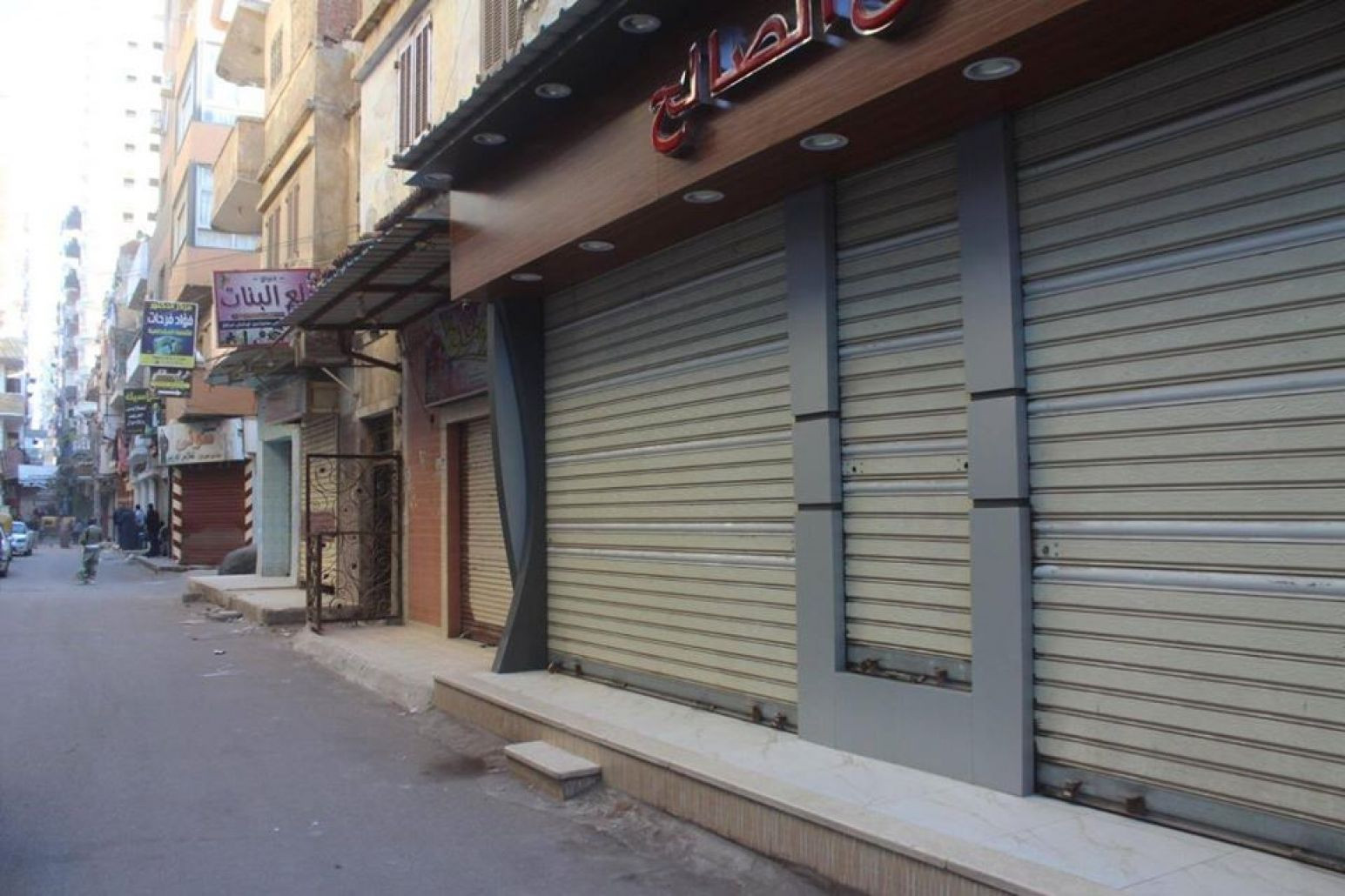 بدء تطبيق مواعيد الغلق الجديدة للمحال التجارية اليوم في إطار الإصلاحات الاقتصادية