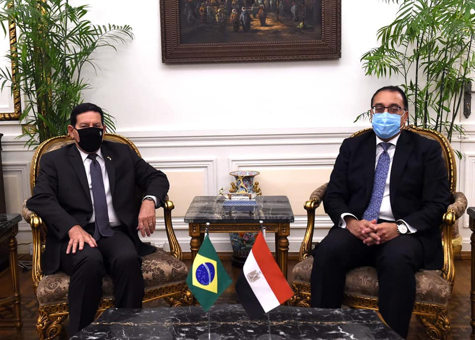 رئيس الوزراء يلتقى نائب الرئيس البرازيلى بالقاهرة