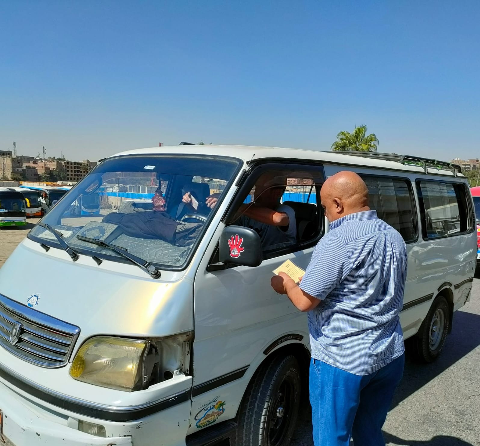 ضبط 45 سيارة خلال حملات لضبط مخالفات تعريفة الركوب بالجيزة