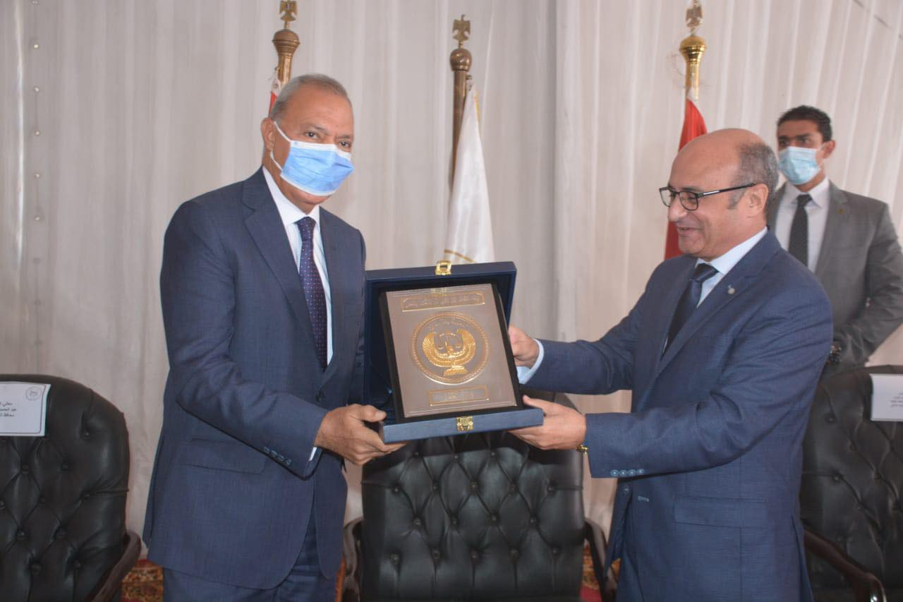 وزير العدل يفتتح مبنى محكمة طوخ