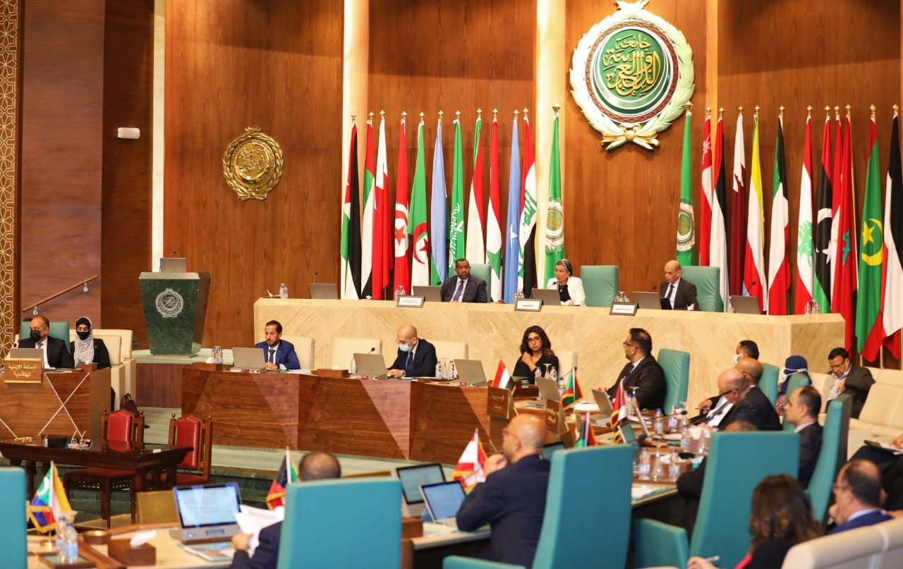 وزيرة البيئة