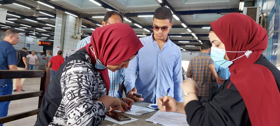 تطعيم العاملين بالمترو