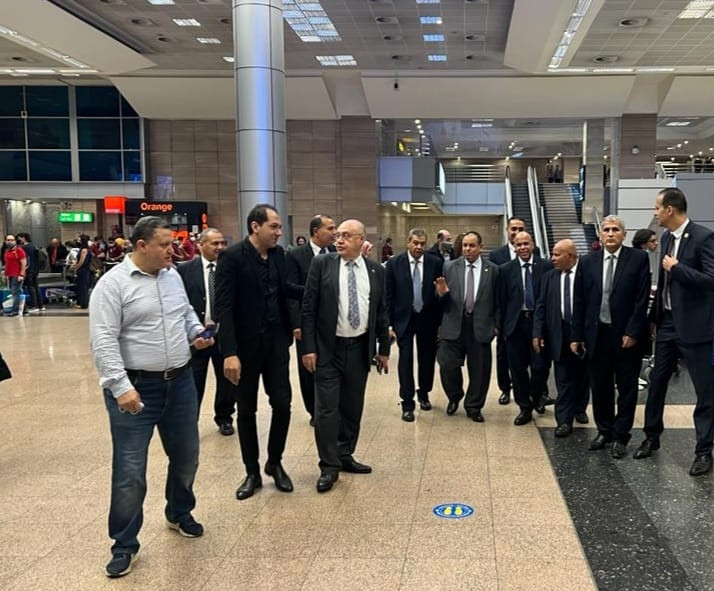 عودة رئيس مصلحة الجمارك