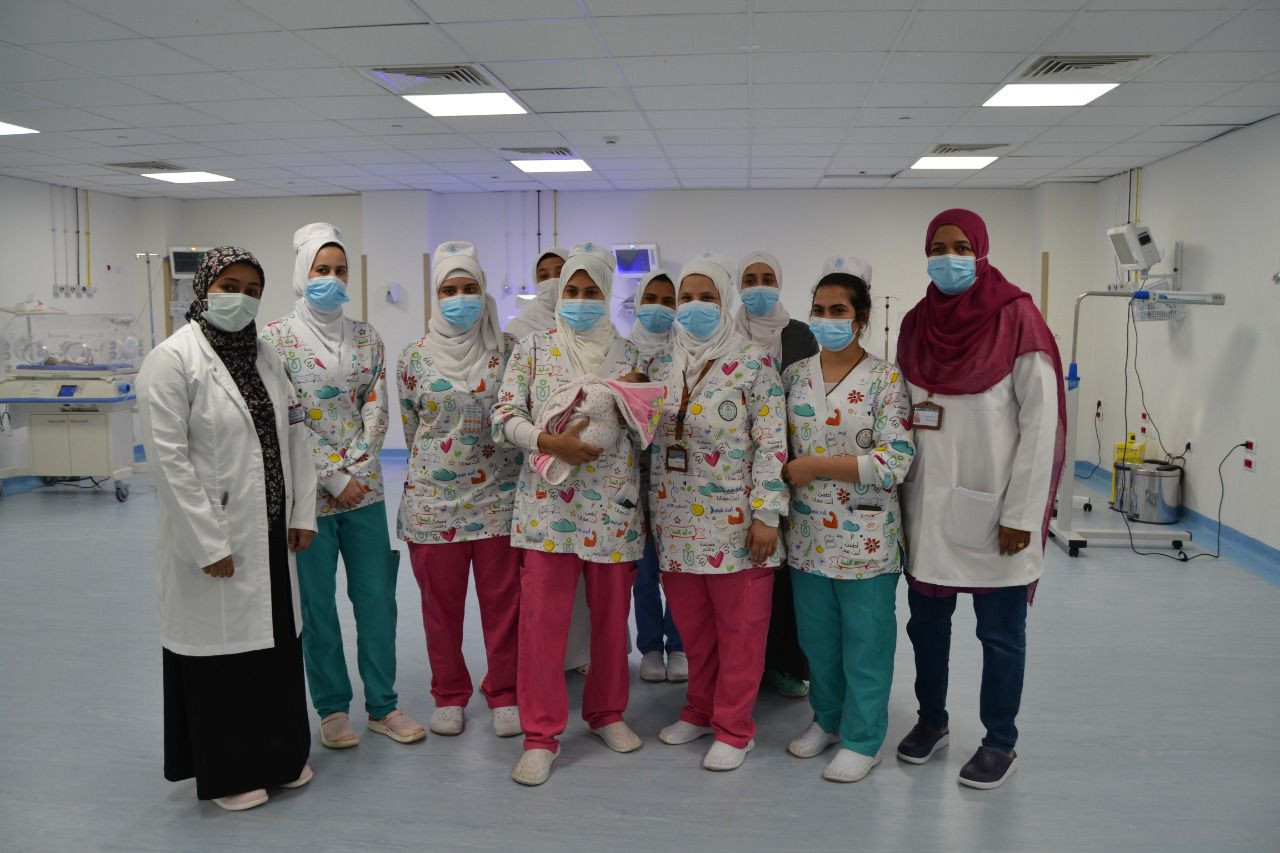 الرعاية الصحية تنجح فى إنقاذ حياة مولودة غير مكتملة النمو