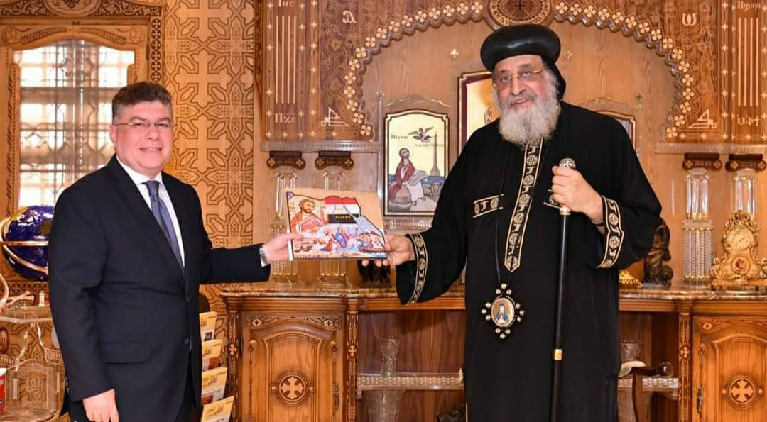 البابا تواضروس يستقبل سفير مصر فى مالطا