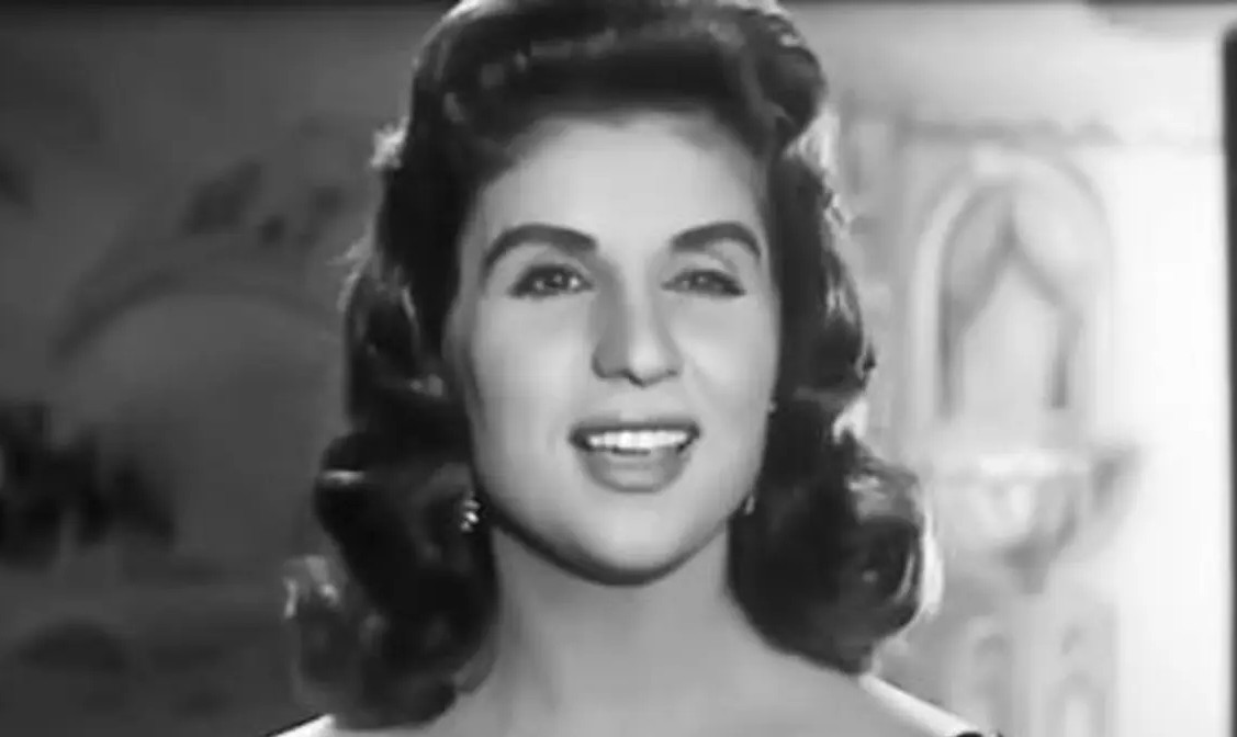 الفنانة صباح