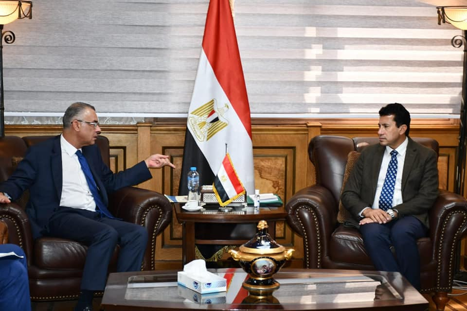 وزير الشباب وسفير إيطاليا