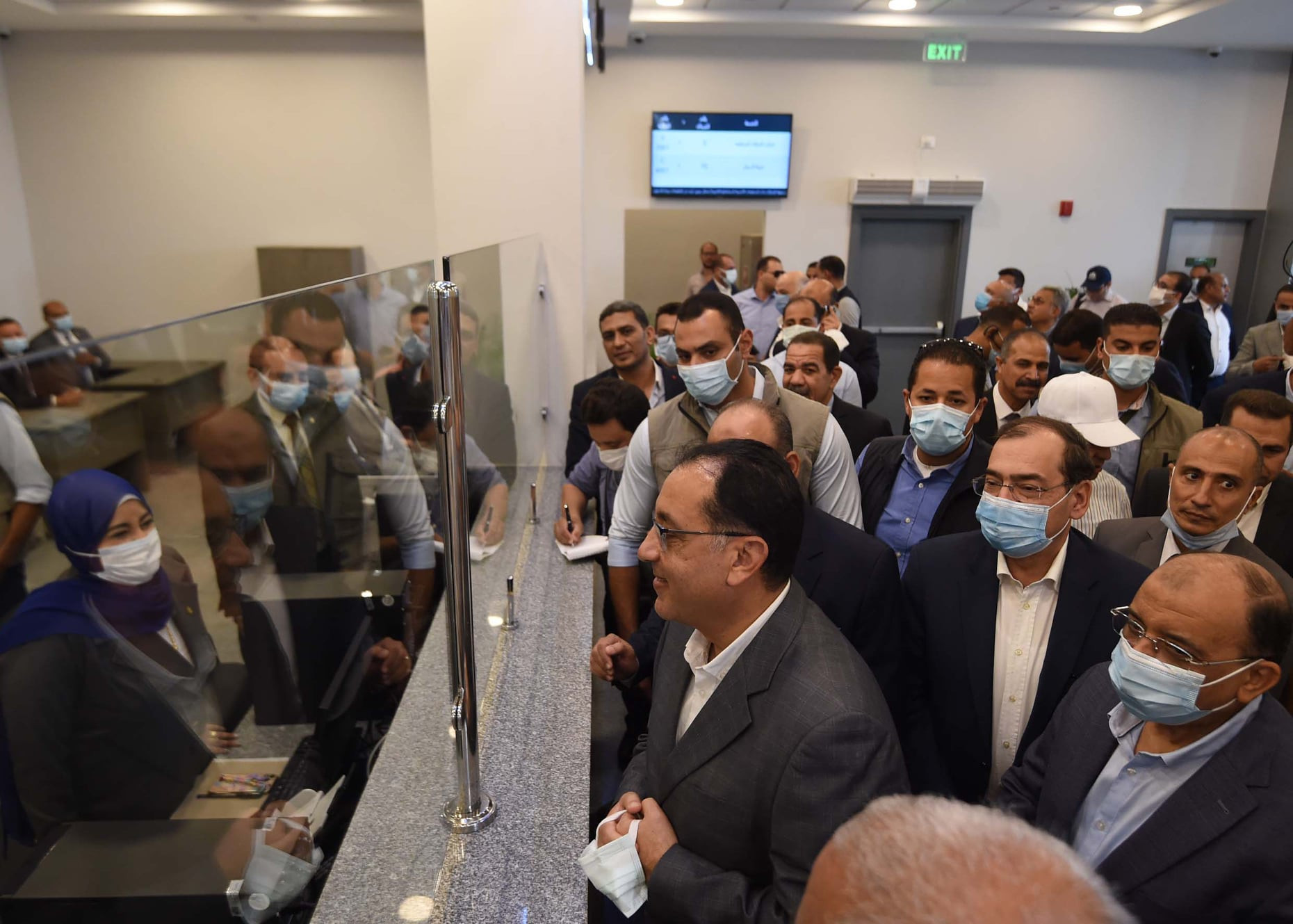 مدبولى يشهد مركز خدمات المستثمرين بالوادى الجديد