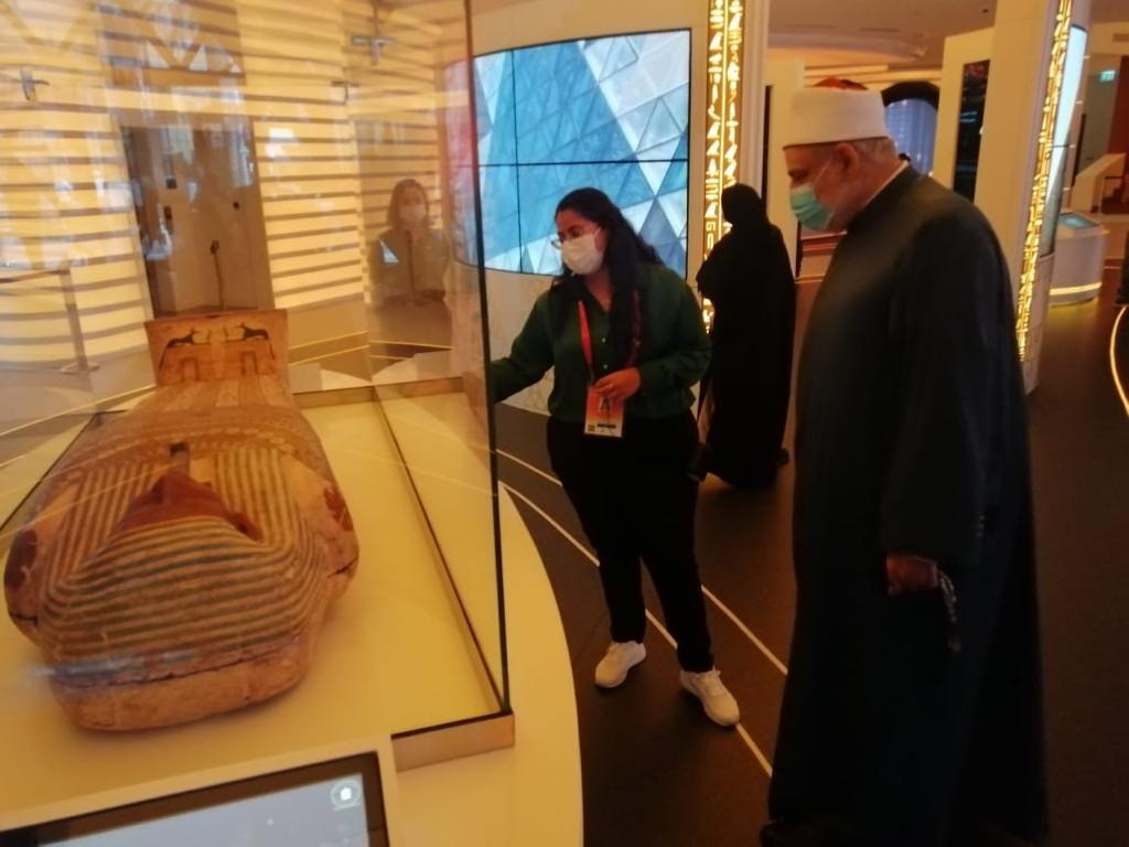جانب من الزيارة