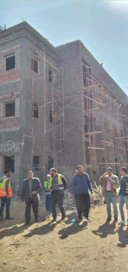 مجمعات خدمية وزراعية ورياضية