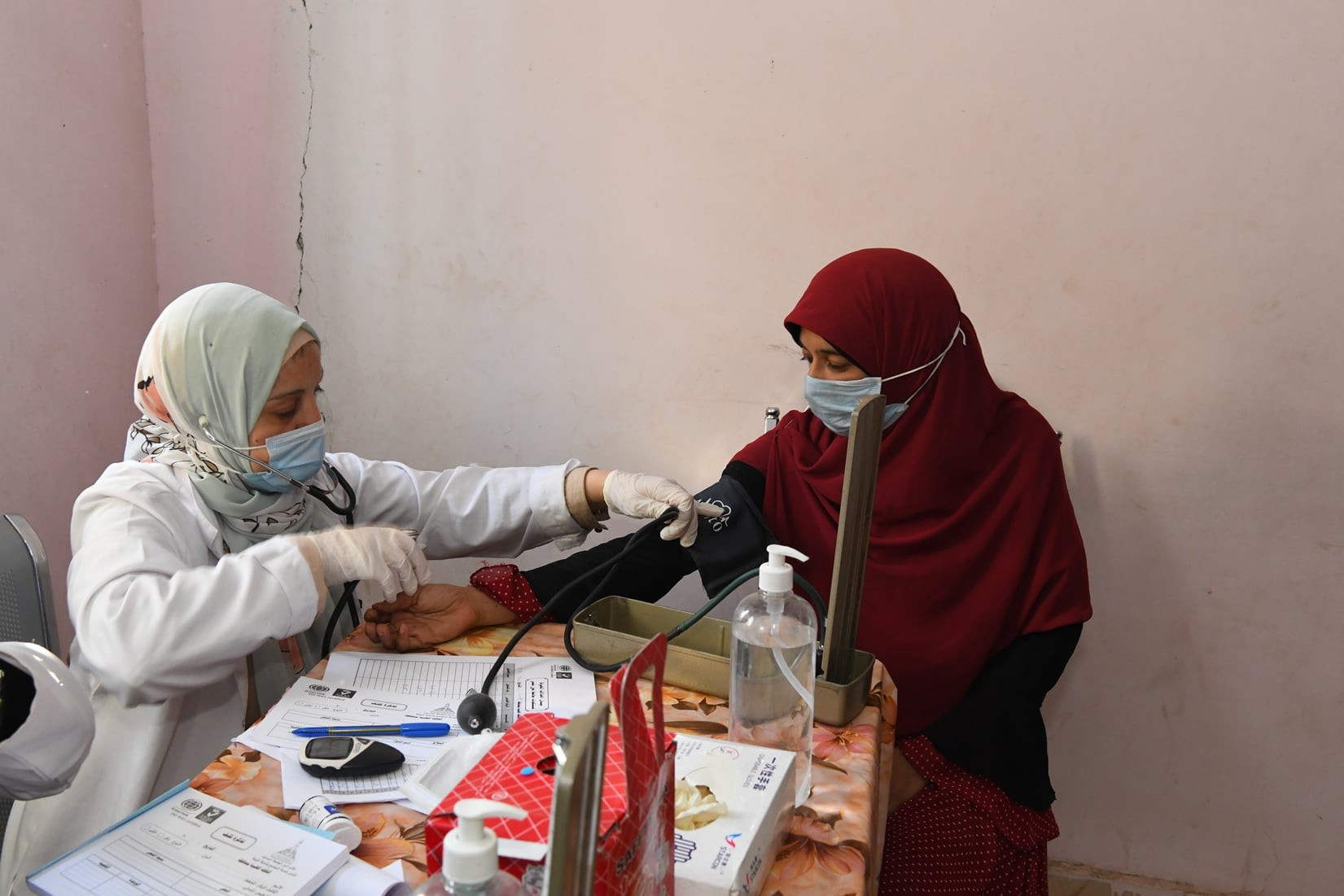 قافلة جامعة عين شمس بقنا