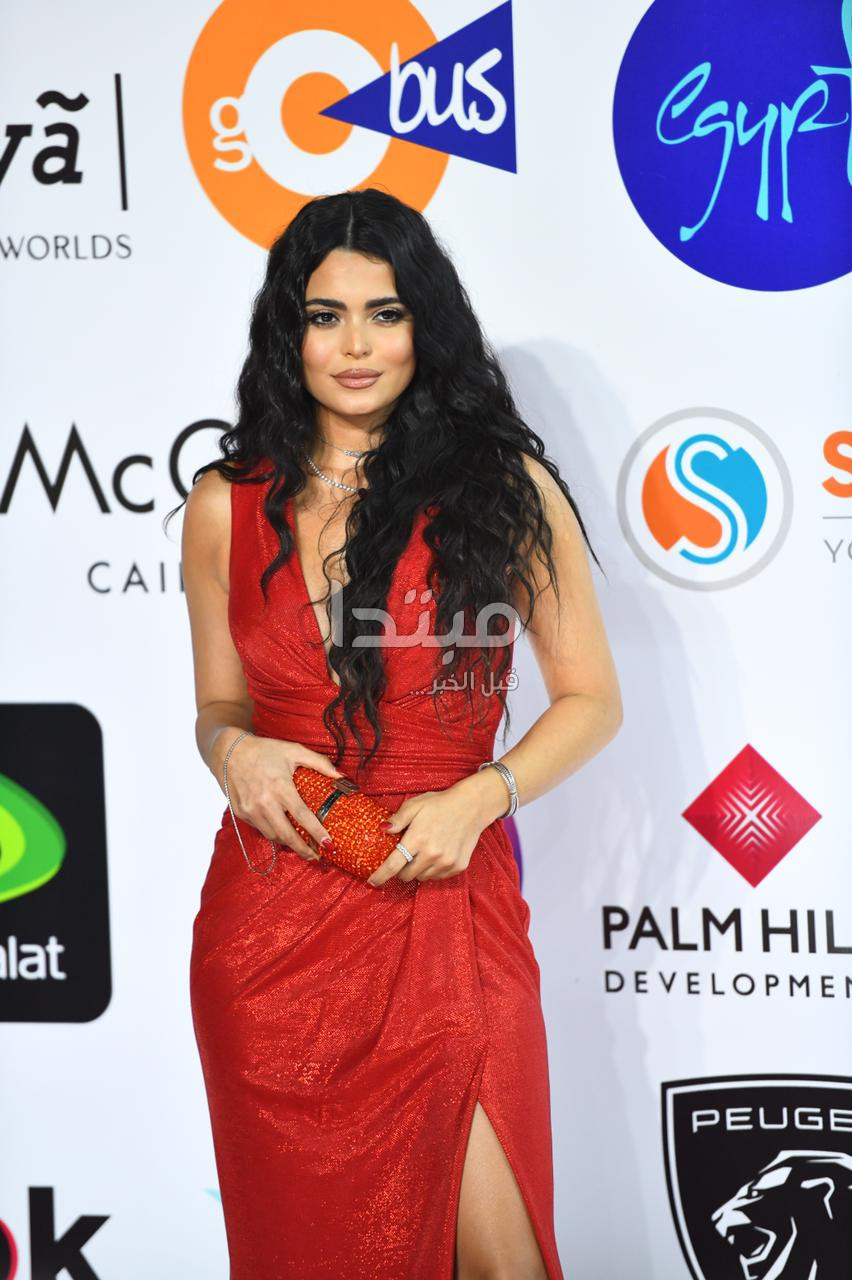 أسماء جلال