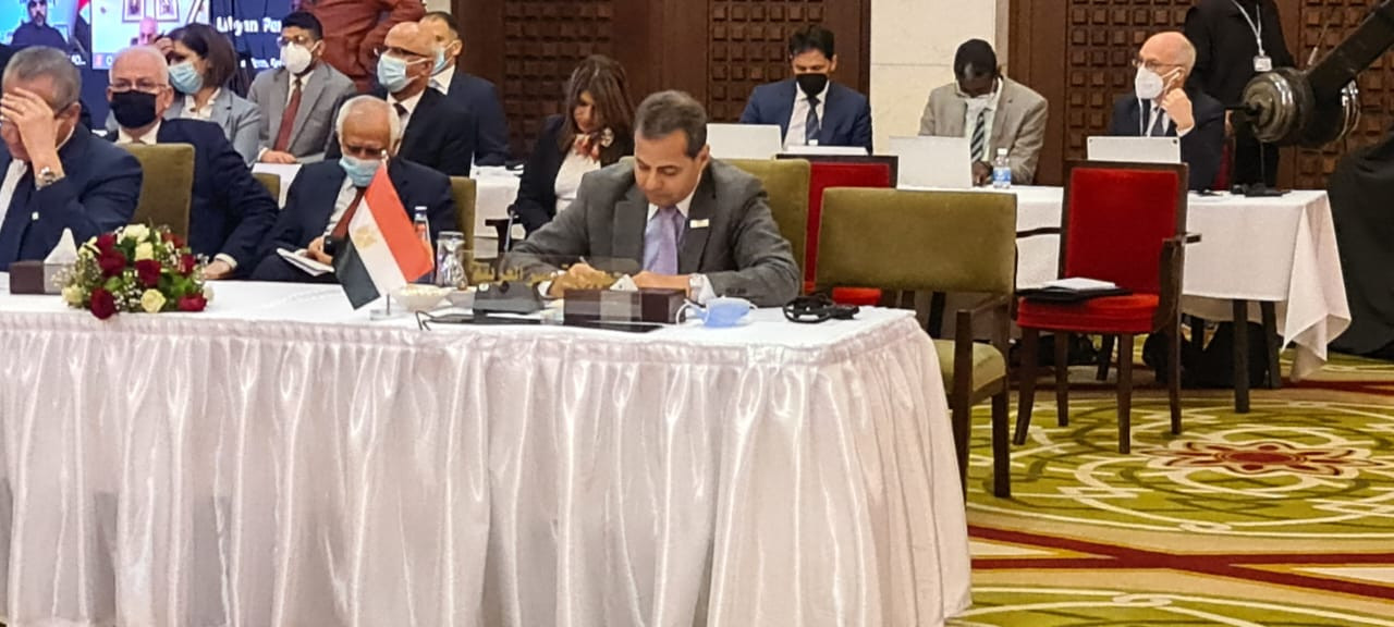 صورة من اللقاء