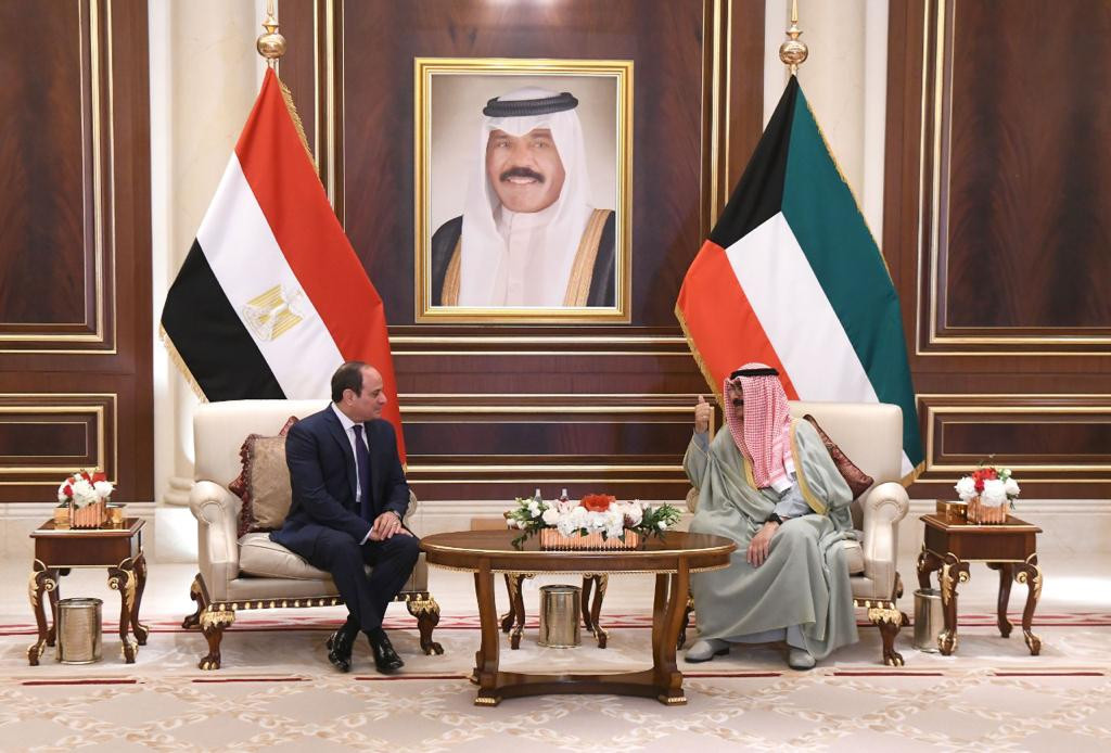 الرئيس السيسى يصل إلى الكويت