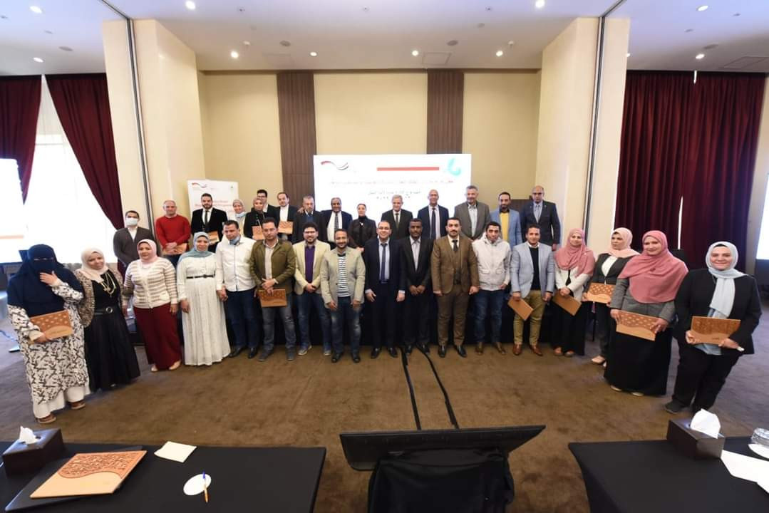 تكربم مهندسى الطاقة الجدد