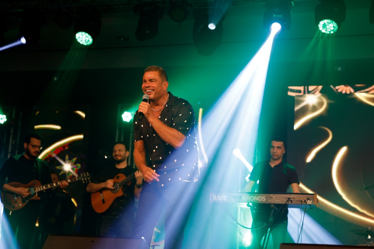 عمرو دياب