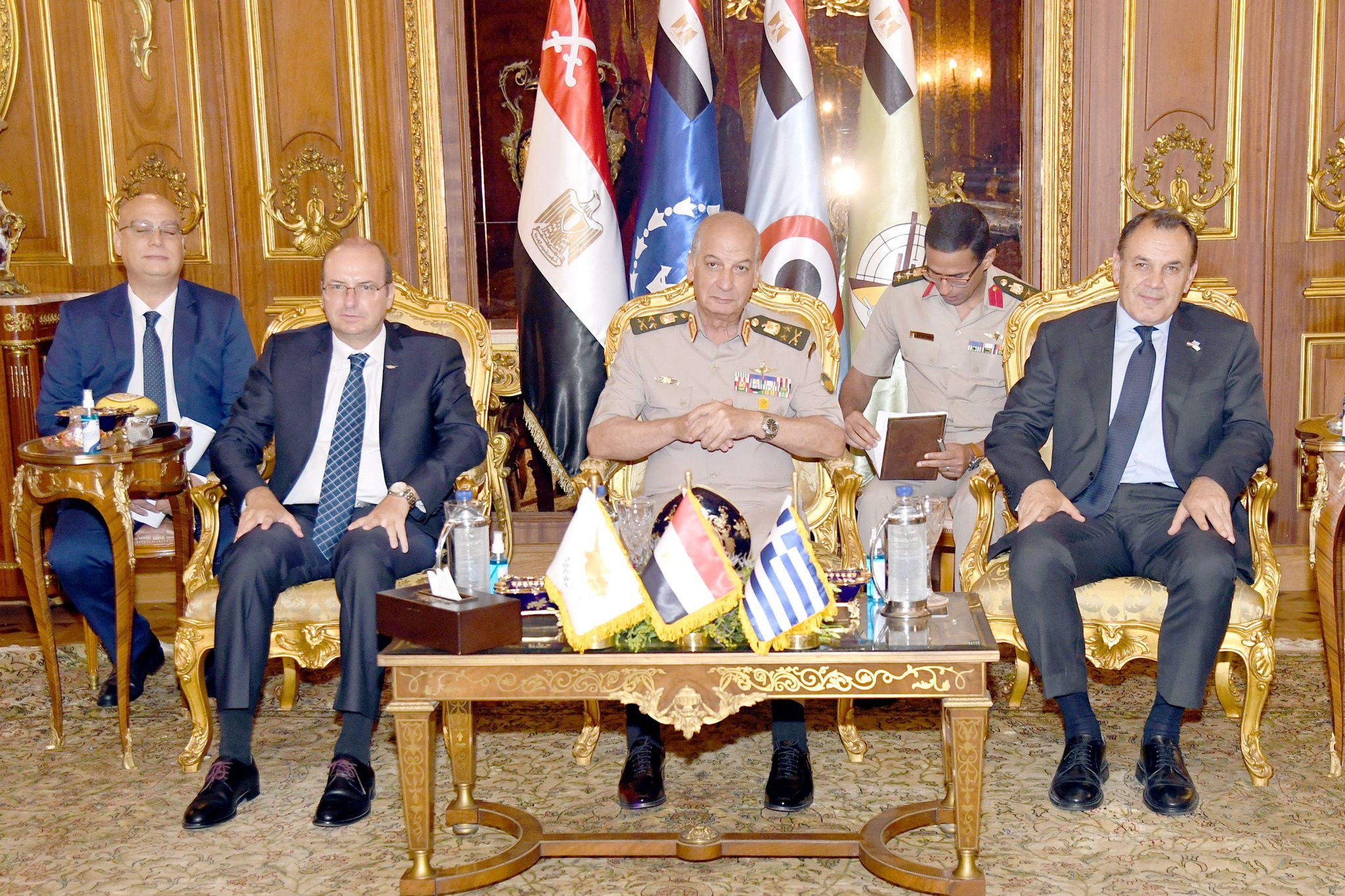 اجتماع ثلاثى لوزراء دفاع مصر وقبرص واليونان