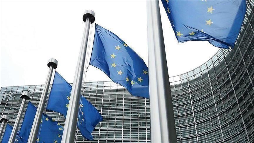 مستشار بالتفوضية الأوروبية يحذر من تحديات اقتصادية ثلاثية الأبعاد تواجه الاتحاد الأوروبي