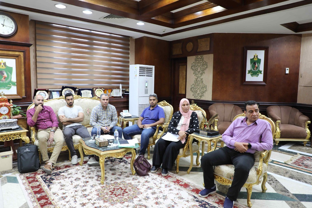 صور اللقاء