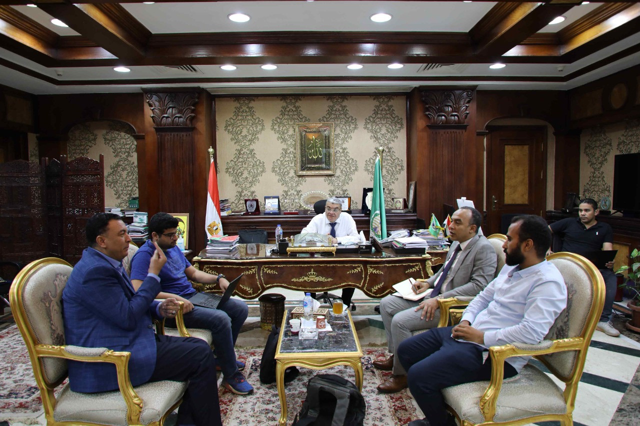 صور اللقاء
