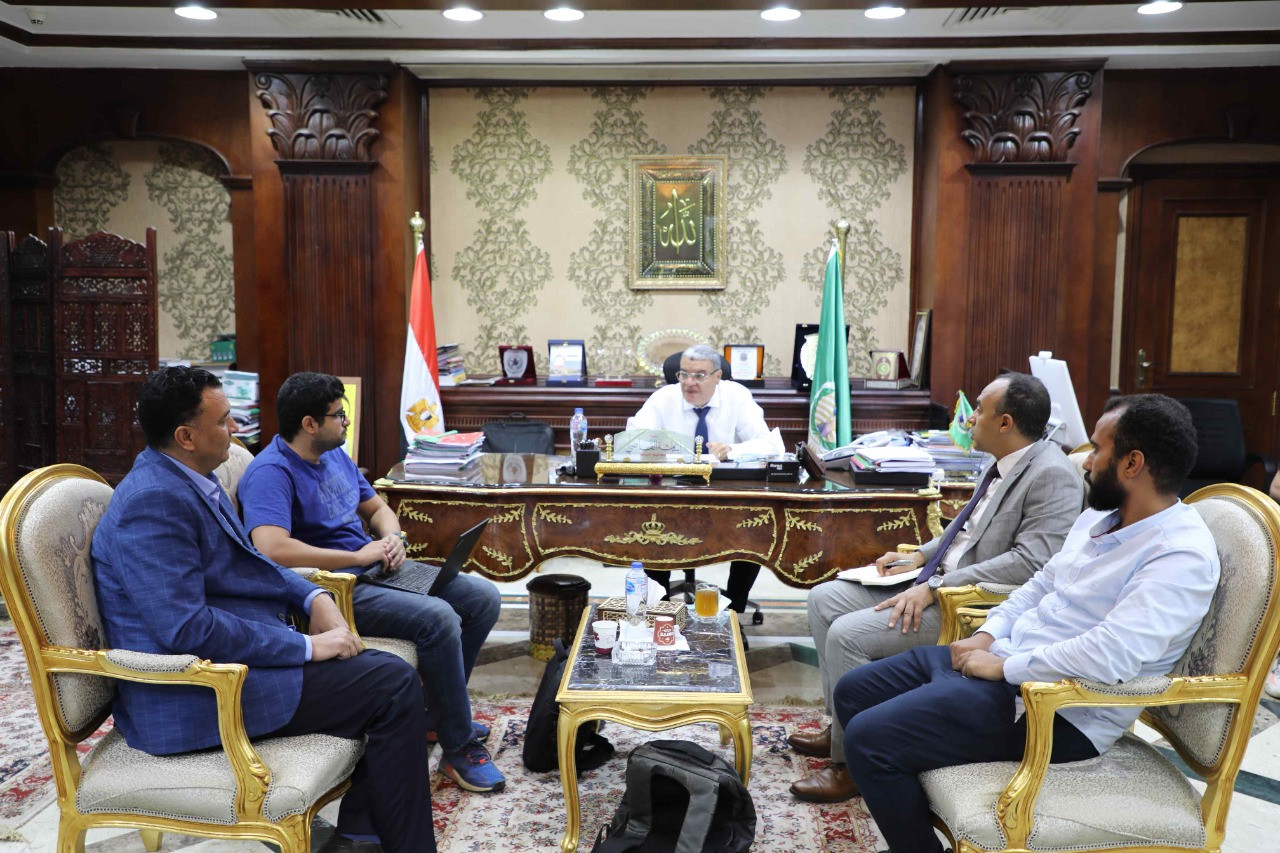 صور اللقاء