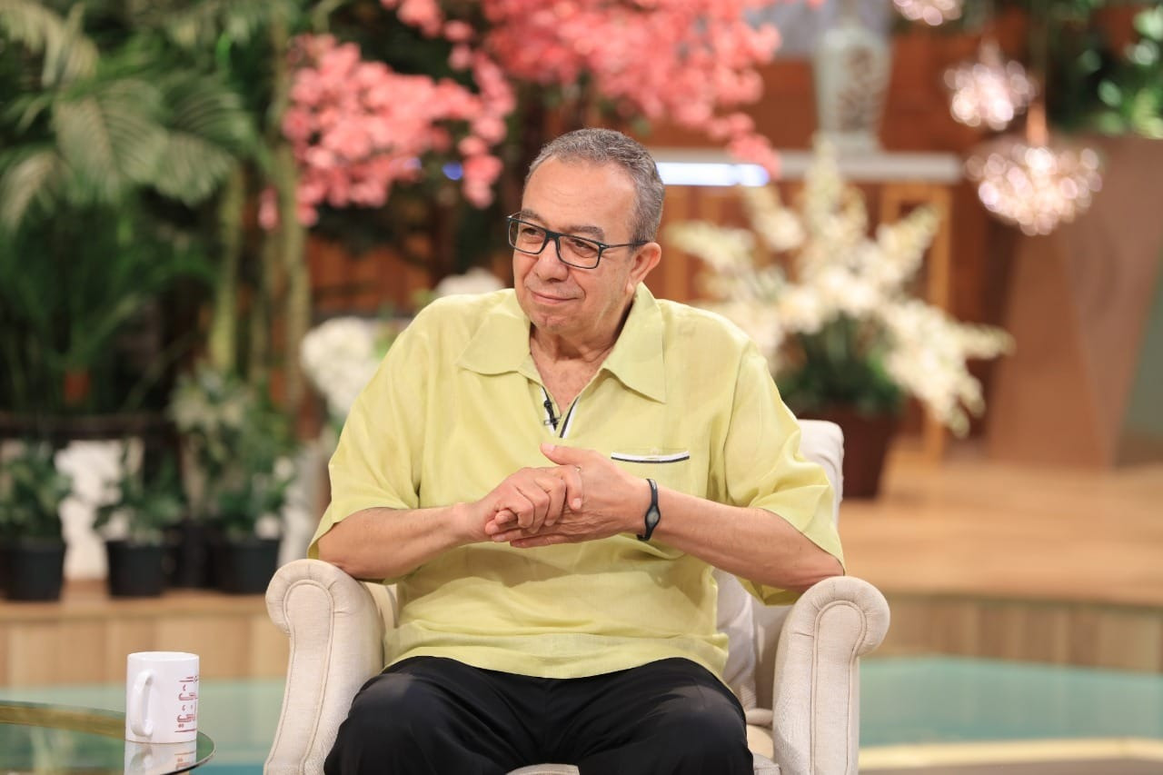 معكم منى الشاذلى