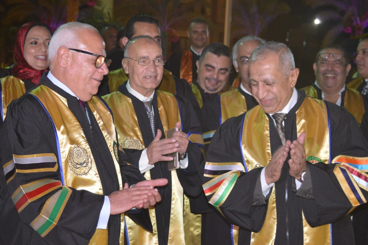 محافظ بورسعيد