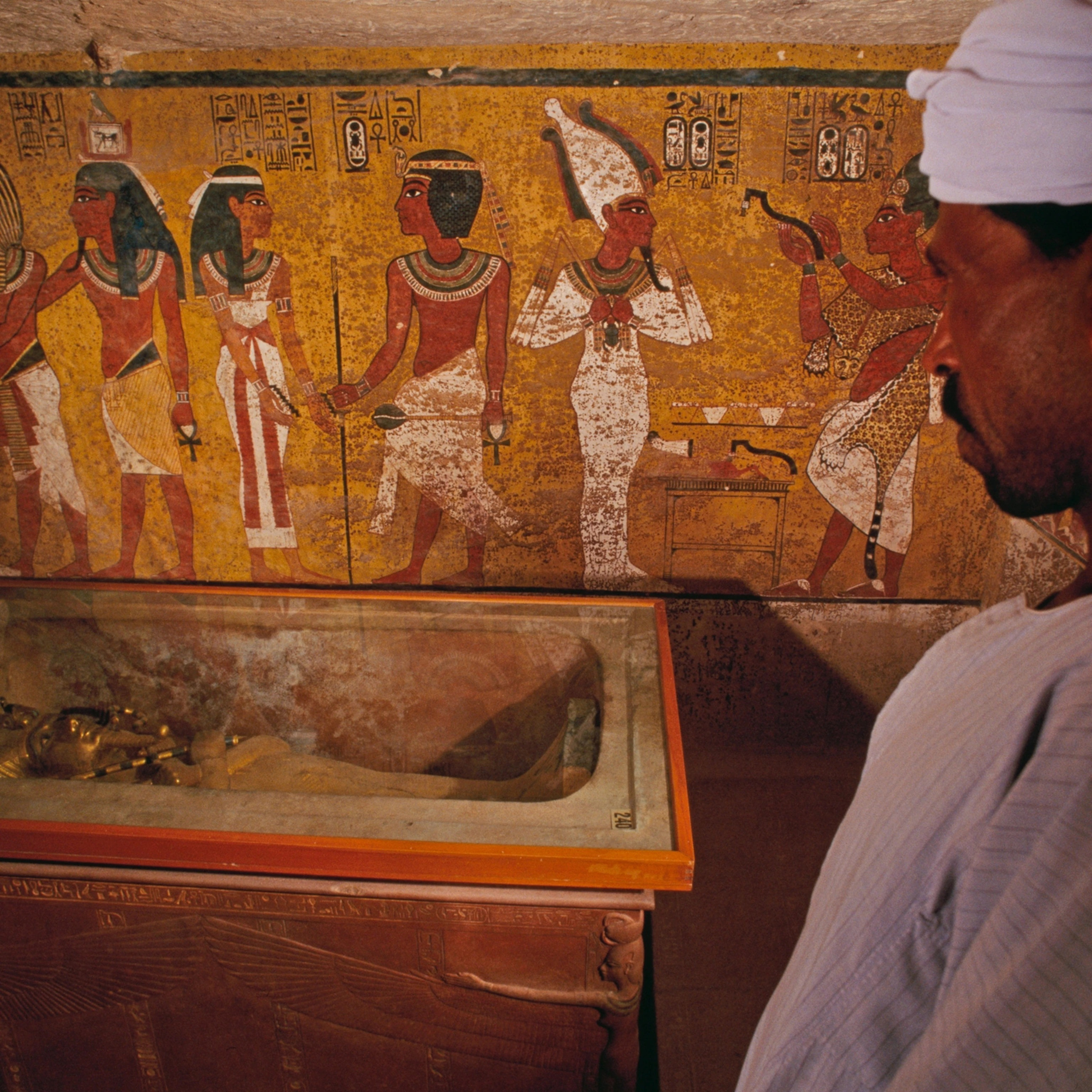 آثار توت عنخ آمون