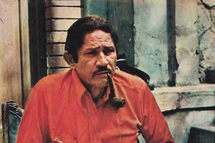 نيازى مصطفى